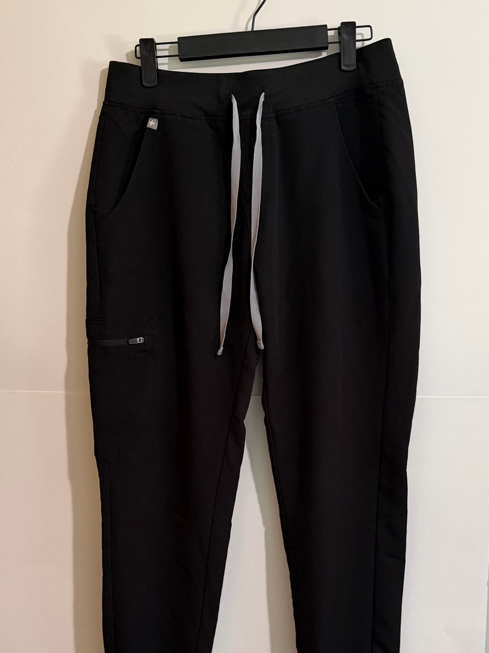 Figs Women’s Black Jogger Scrub Pants with Gray Drawstring